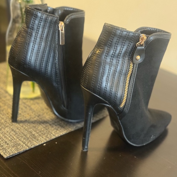 Sergio Bari Black and gold high heel Booties - Picture 6 of 7